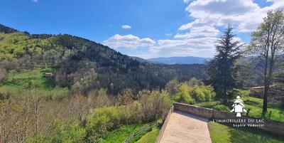 Maison - 307 m² - 13 pièces