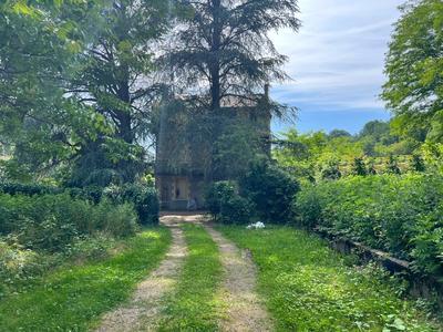 Maison - 200 m² - 10 pièces