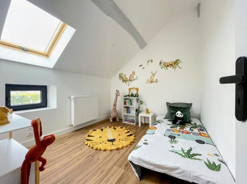 Maison - 95 m² - 5 pièces