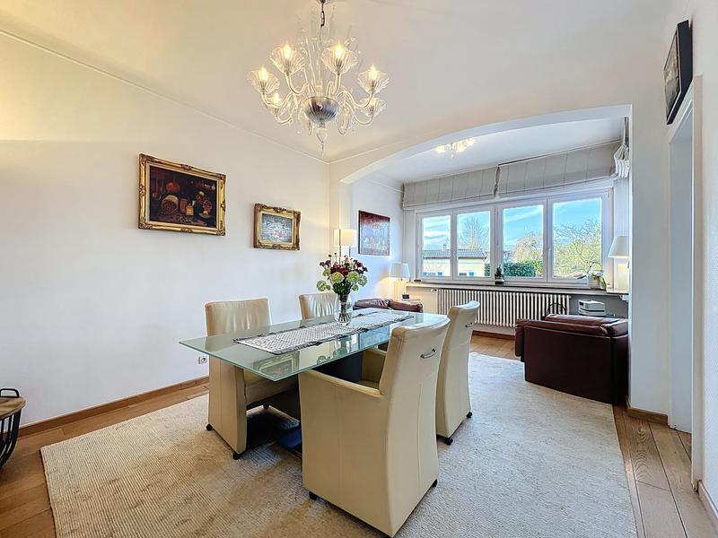 Villa - 207 m² - 9 pièces