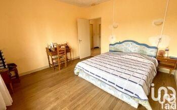 Maison - 332 m² - 5 pièces