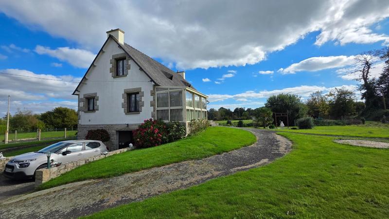 Maison - 101 m² - 6 pièces