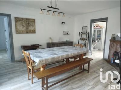 Maison - 270 m² - 11 pièces