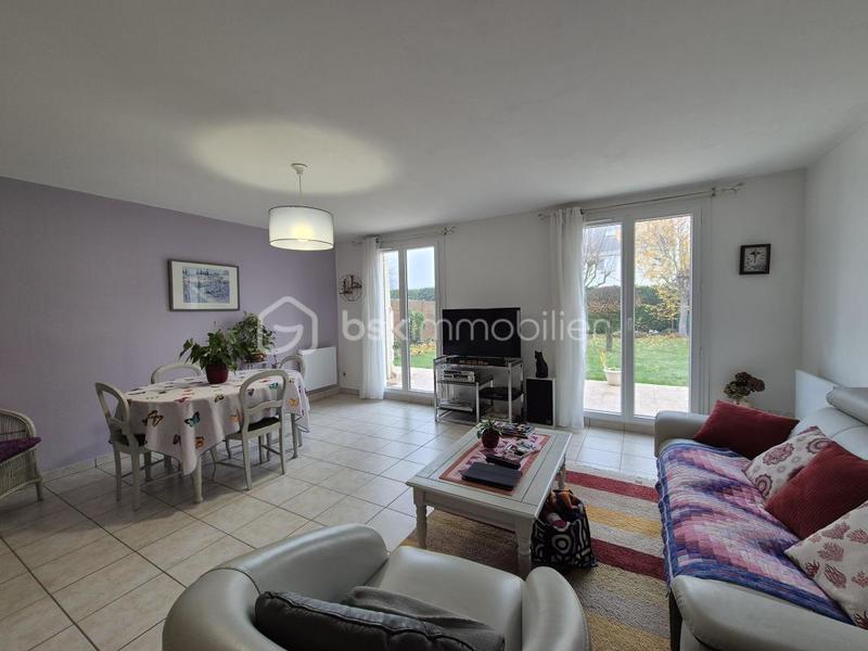 Maison - 94 m² - 5 pièces