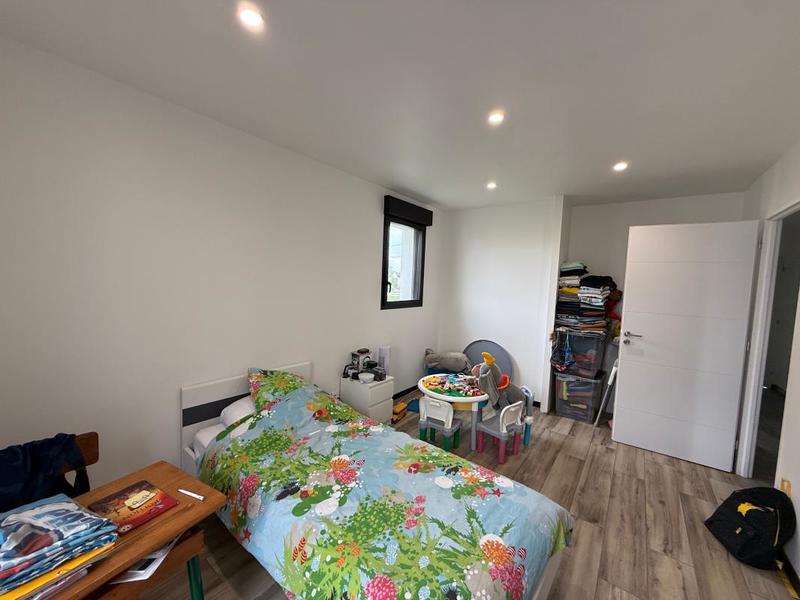 Maison - 237 m² - 8 pièces