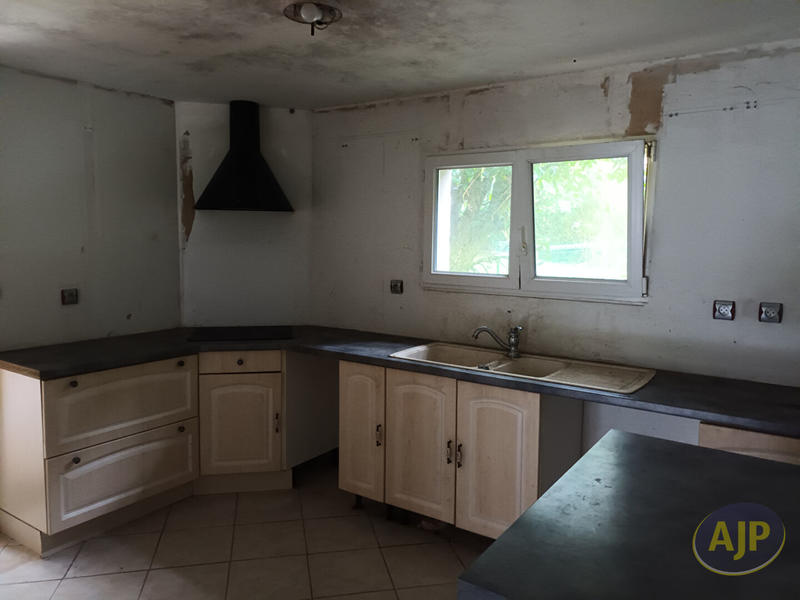 Maison - 147 m² - 7 pièces