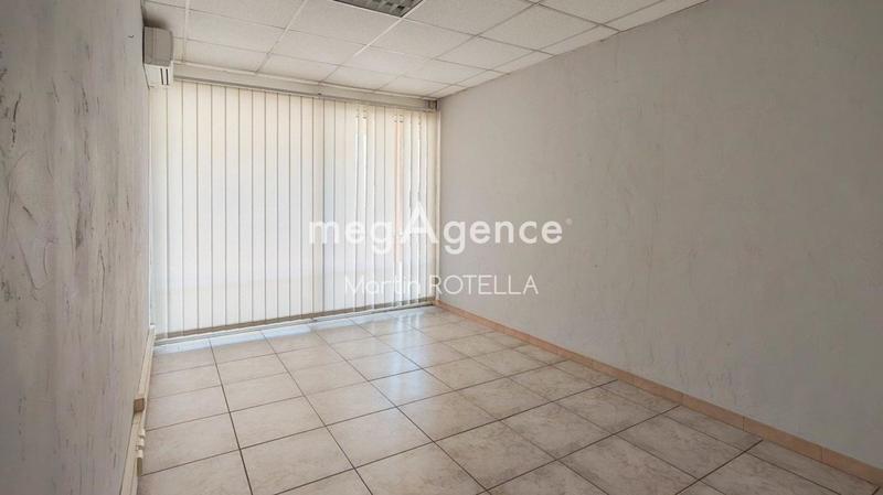 Local commercial - 110 m² - 3 pièces