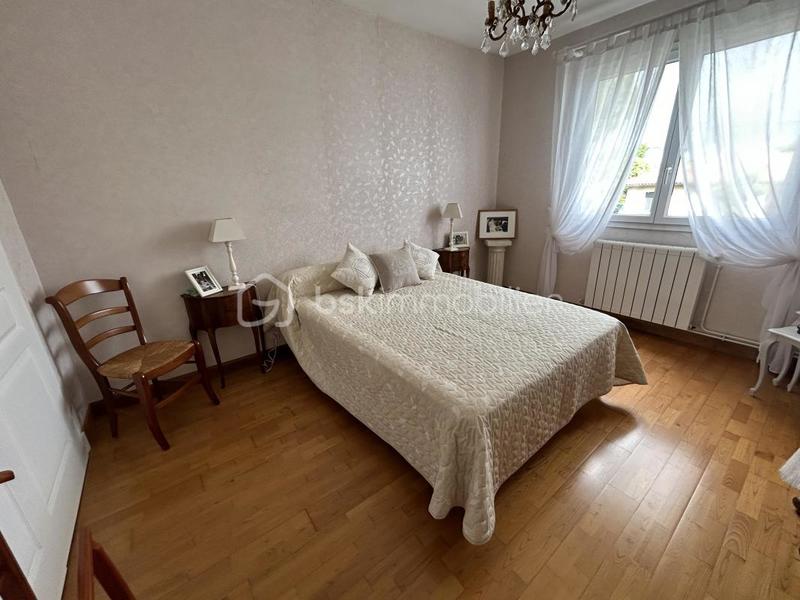 Maison - 170 m² - 7 pièces