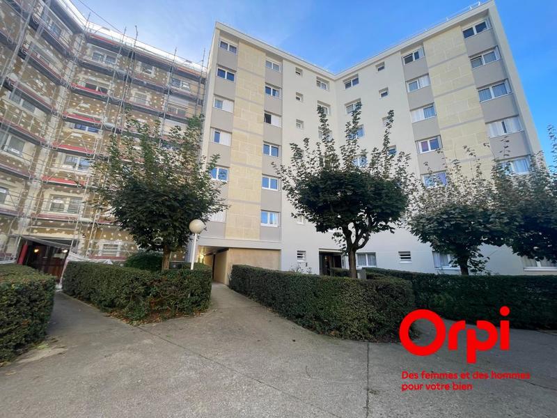 Appartement - 102 m² - 5 pièces