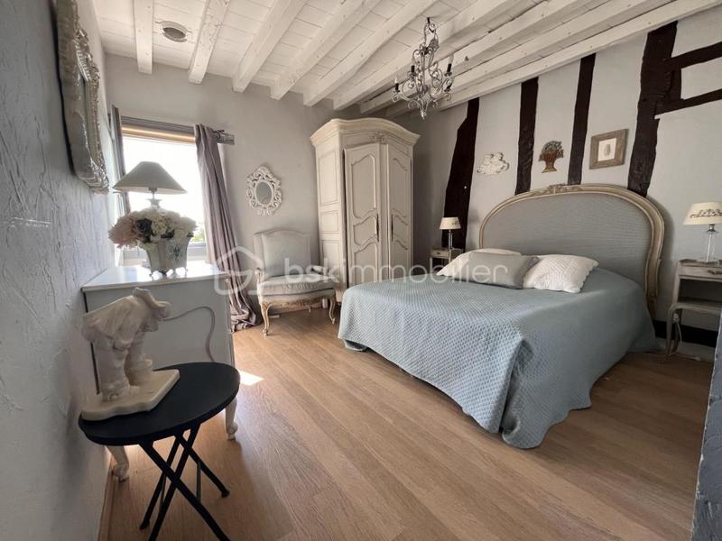 Maison en pierre - 280 m² - 9 pièces