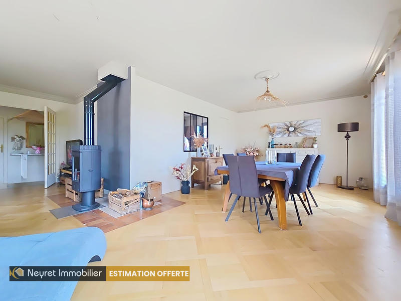 Maison - 142 m² - 6 pièces