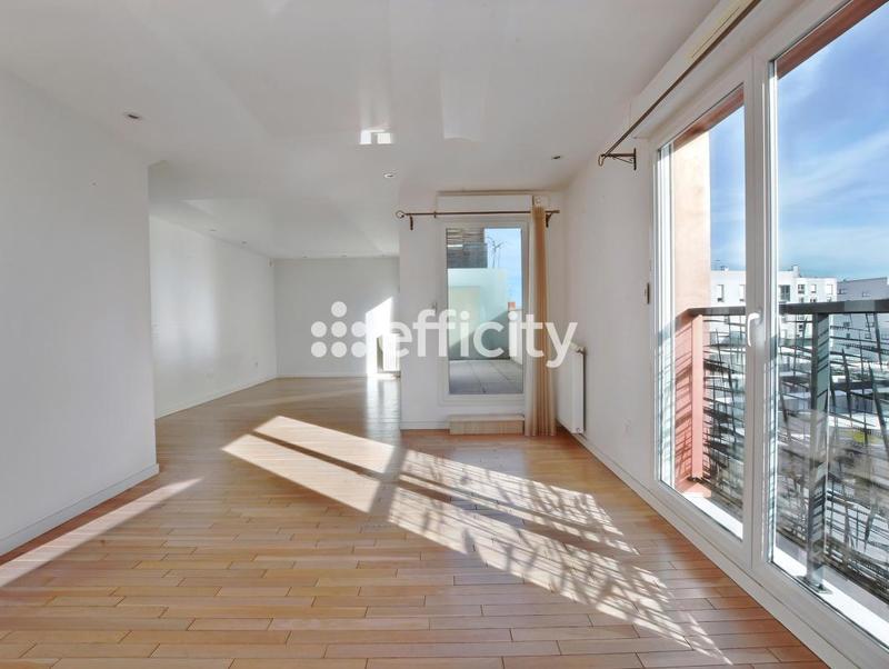 Appartement - 110 m² - 4 pièces