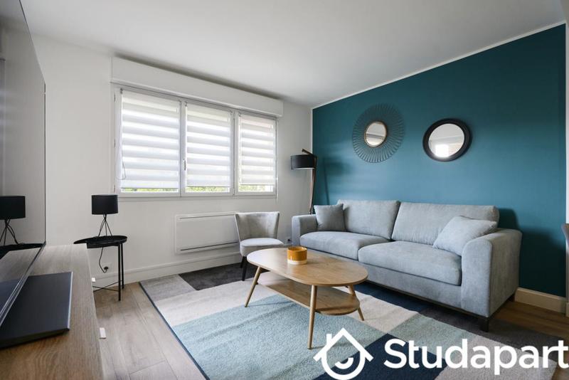 Chambre - 11 m² - 1 pièce