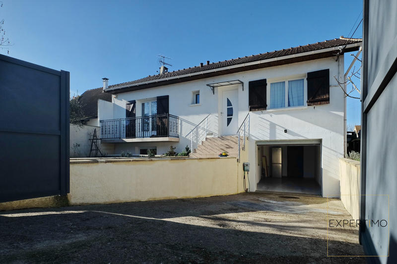 Maison - 142 m² - 6 pièces