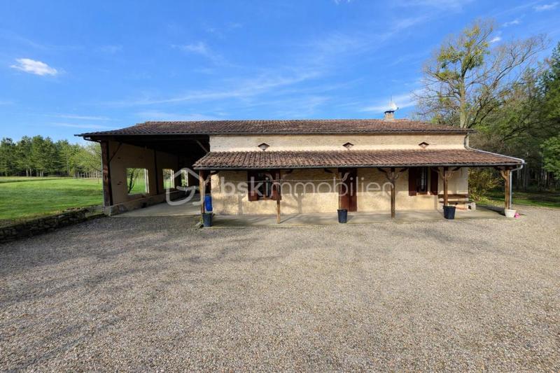 Corps de ferme - 180 m² - 5 pièces