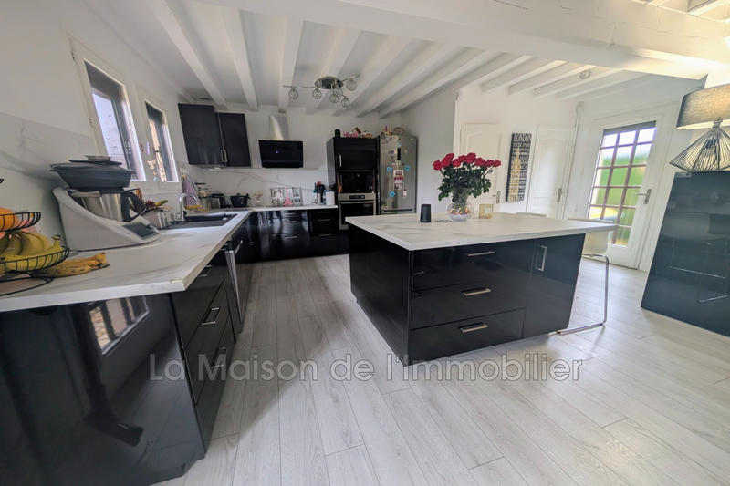 Maison - 122 m² - 5 pièces