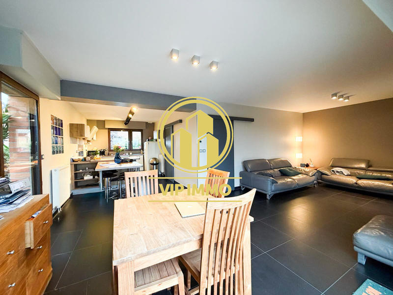 Maison - 108 m² - 6 pièces