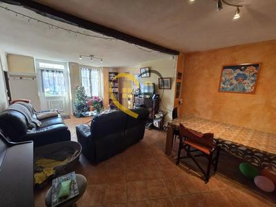 Maison de village - 120 m² - 6 pièces