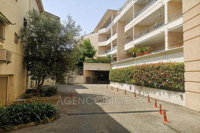 Parking / Garage - 18 m²