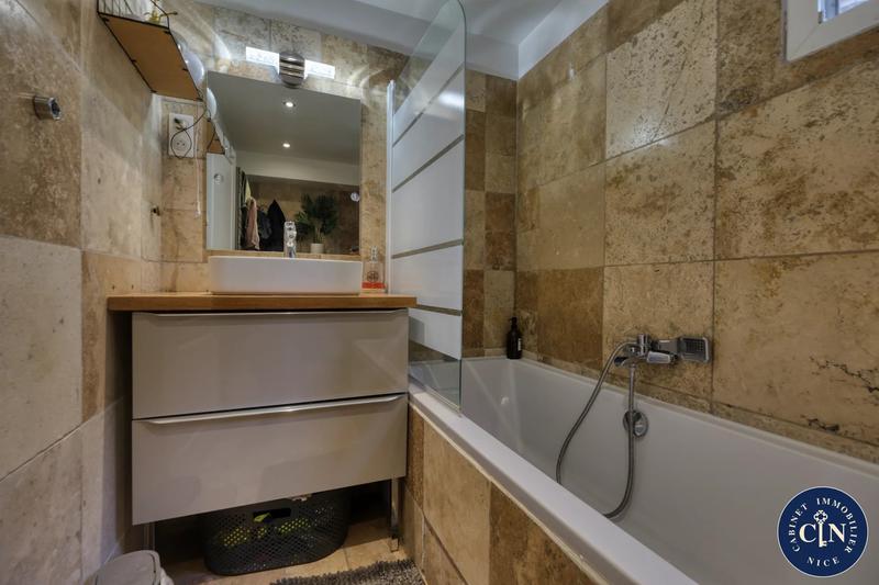 Appartement - 77 m² - 4 pièces