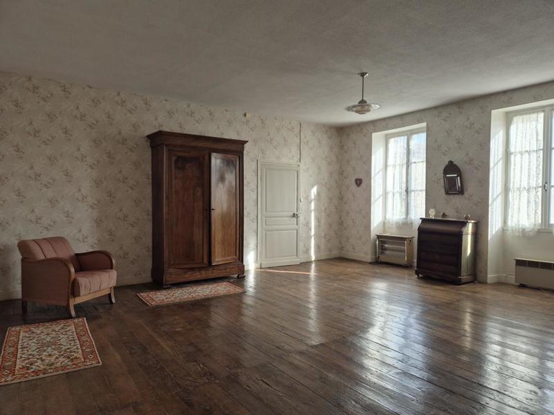 Propriété - 376 m² - 12 pièces