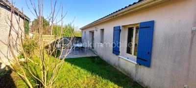 Maison traditionnelle - 84 m² - 4 pièces