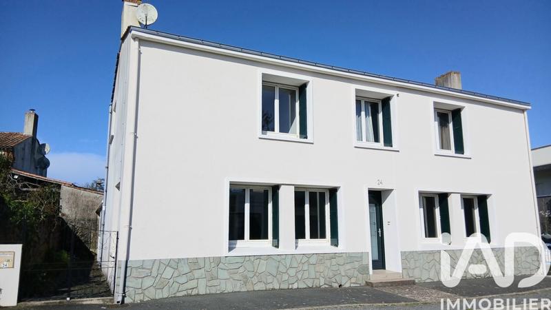 Maison - 143 m² - 8 pièces