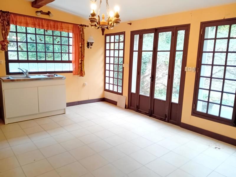 Maison - 178 m² - 6 pièces