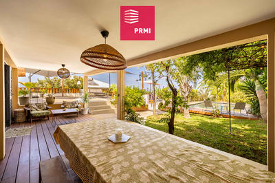 Maison - 230 m² - 7 pièces