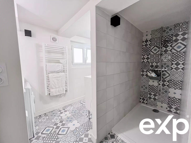 Maison - 170 m² - 5 pièces