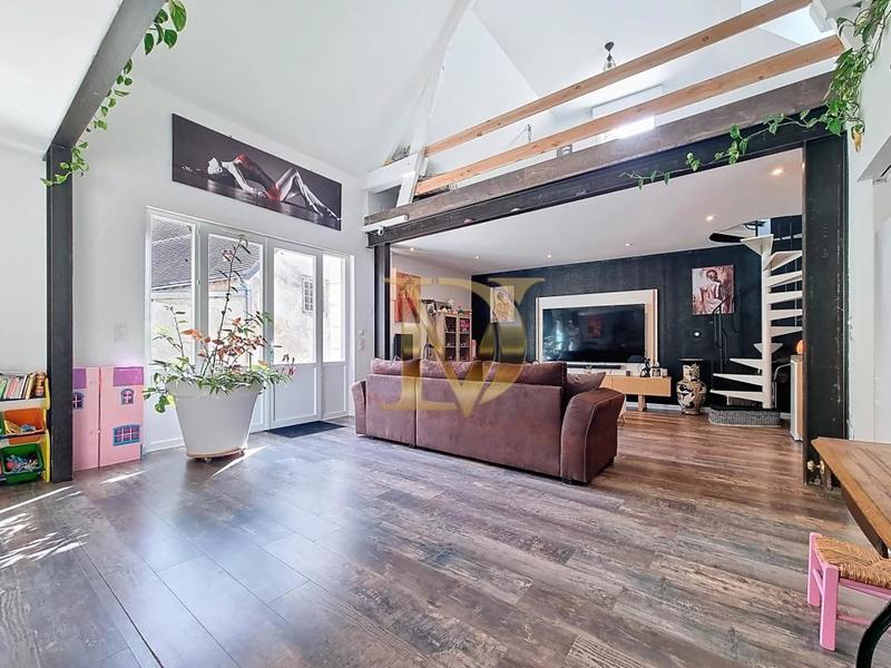 Propriété - 163 m² - 6 pièces