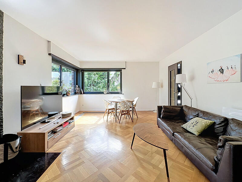 Maison - 234 m² - 6 pièces