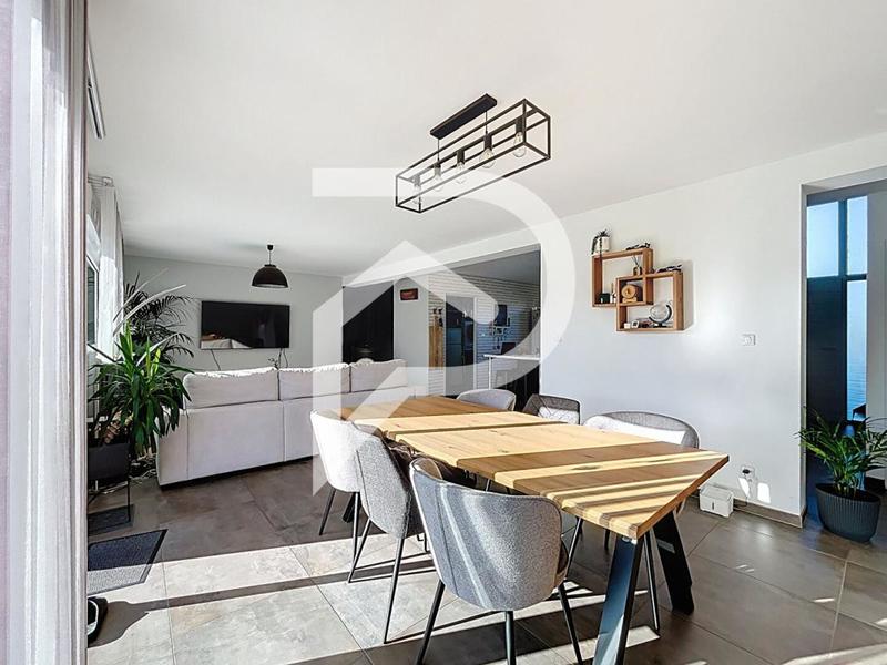 Pavillon - 145 m² - 5 pièces