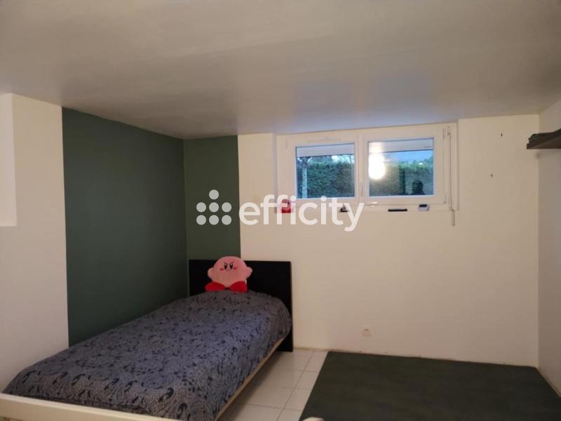 Maison - 210 m² - 8 pièces