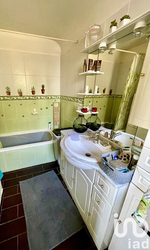 Maison - 355 m² - 12 pièces