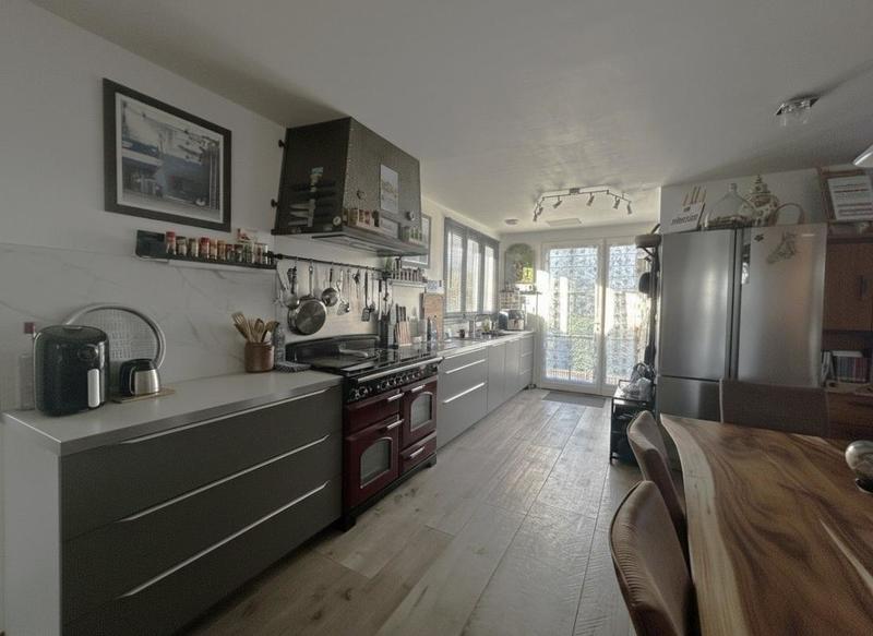 Maison - 107 m² - 3 pièces