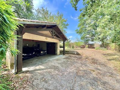 Maison - 335 m² - 8 pièces