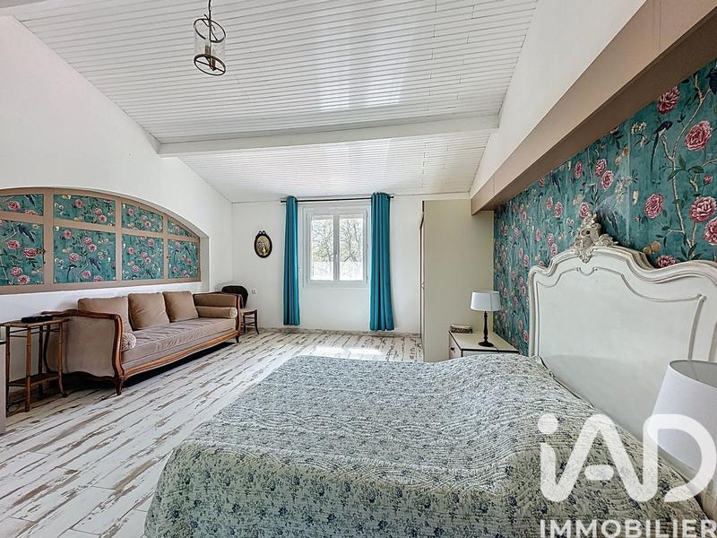 Maison de campagne - 250 m² - 6 pièces