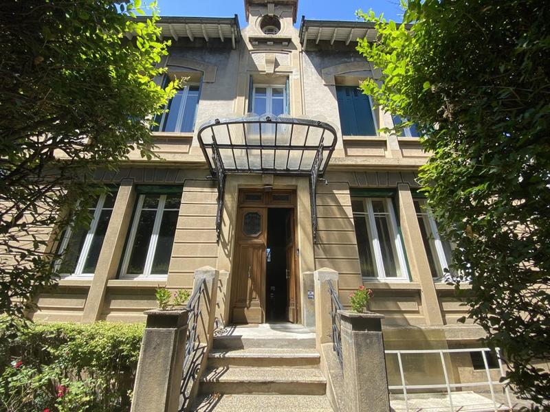 Maison - 232 m² - 8 pièces