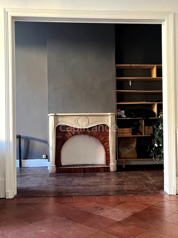 Immeuble - 195 m² - 6 pièces