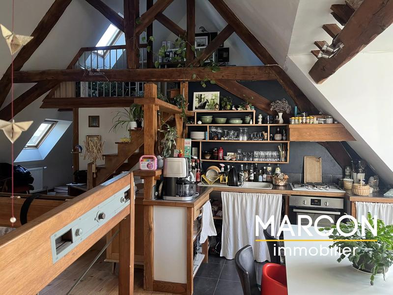 Immeuble - 214 m² - 10 pièces