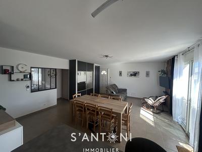 Maison - 84 m² - 4 pièces