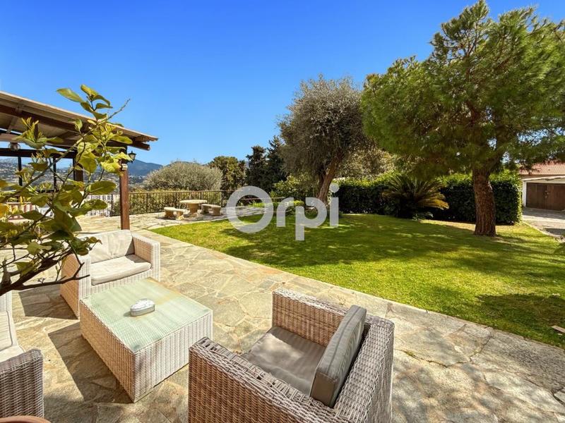 Villa - 160 m² - 5 pièces