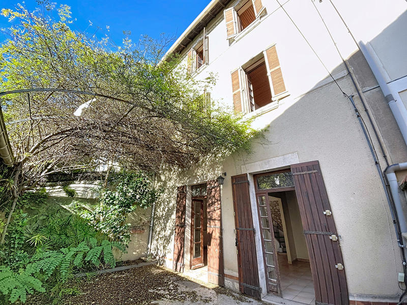 Maison - 96 m² - 5 pièces