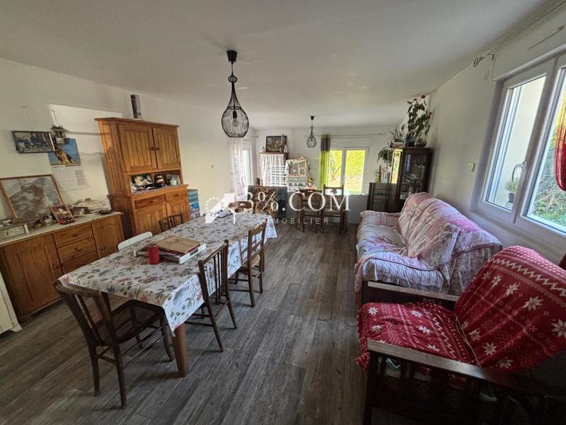 Pavillon - 90 m² - 4 pièces