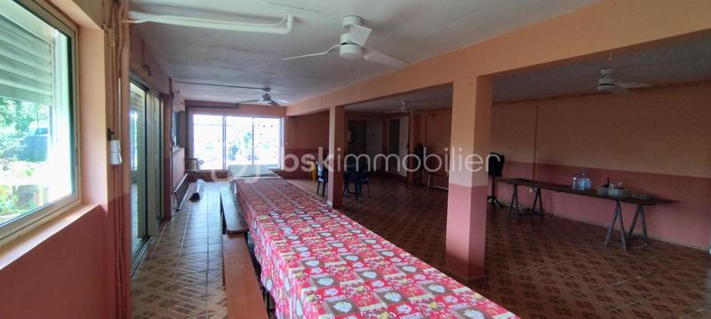 Maison - 355 m² - 12 pièces