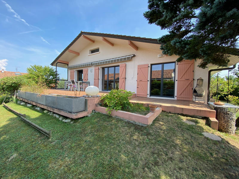 Maison - 110 m² - 5 pièces