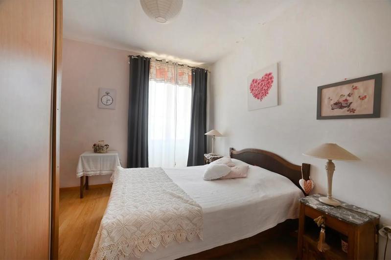 Propriété - 200 m² - 7 pièces