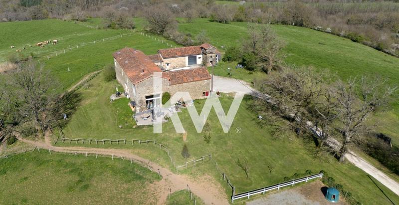 Maison - 450 m² - 15 pièces