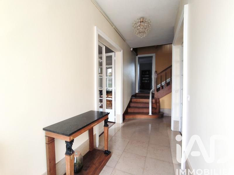 Maison - 321 m² - 15 pièces